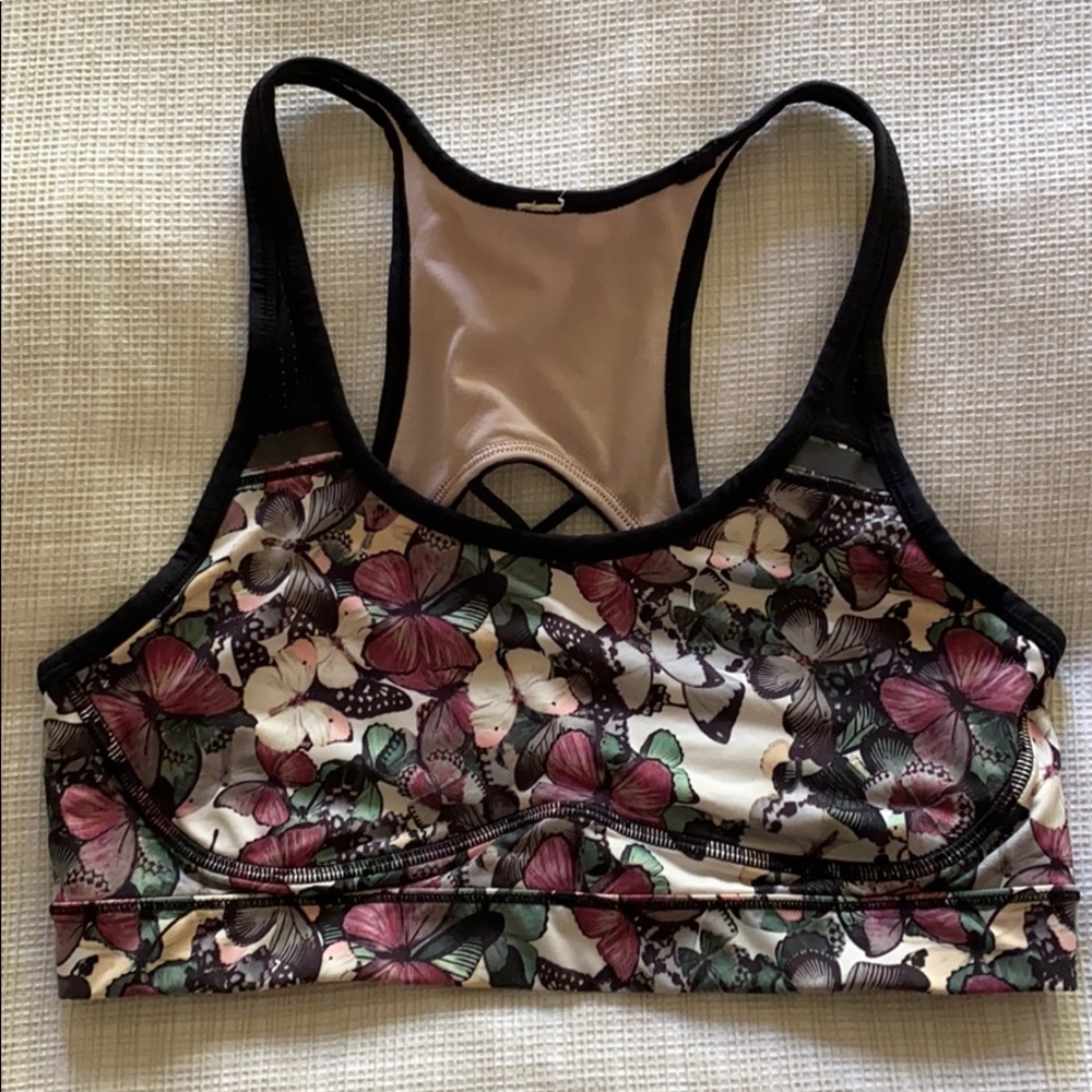 Lululemon sports bra